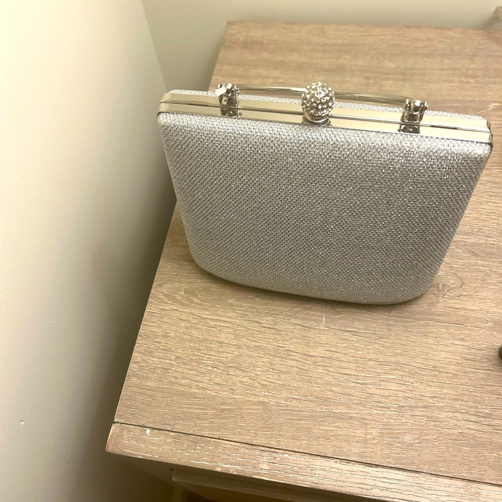 Women/ purses 👛/ bags/ excellent women bags/quality 💼/evenings bags/cute🥰bags